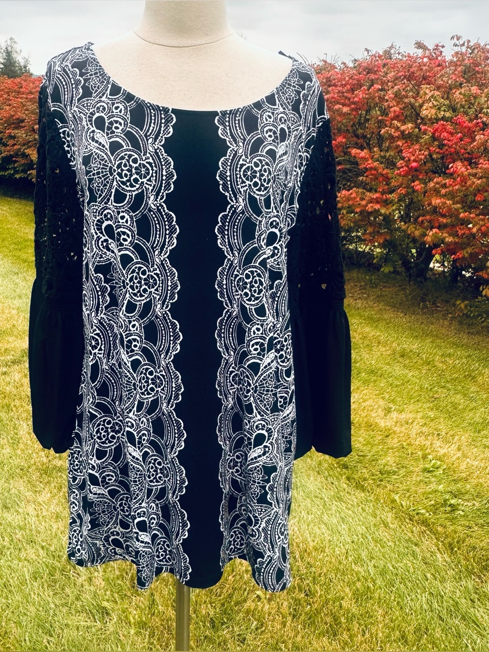 Alfani Black & White Lace-Print Women's Tunic Top